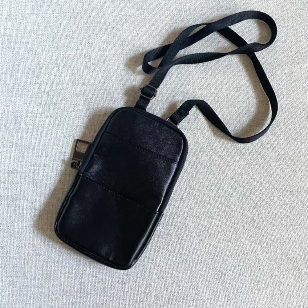 Zara Black Neck Pouch